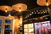 "Leo Hillinger Wineshop & Bar" in München-Lehel (©Foto:Martin Schmitz)